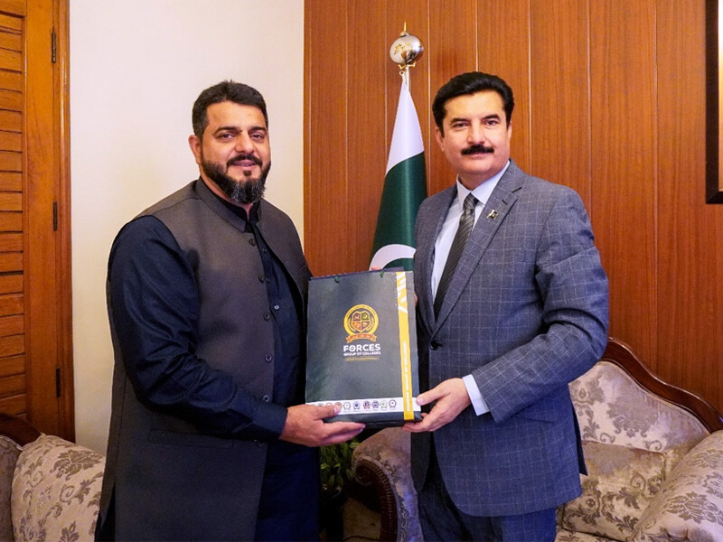 Meeting Between CEO Forces Colleges Mr. Burair Nazir and Governor KPK Mr. Faisal Karim Kundi